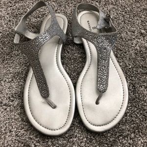 Bandolino Silver Sandals Size 7
